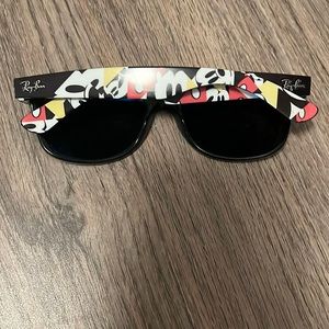 Like new! Disney Mickey Ray Bans